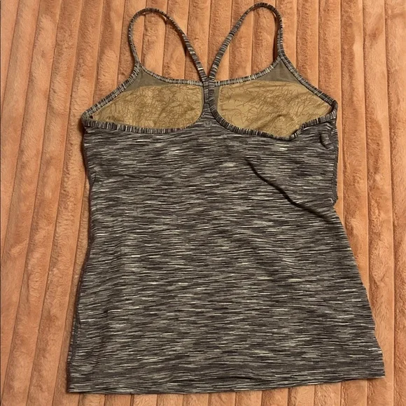 Lululemon top - Picture 2 of 3